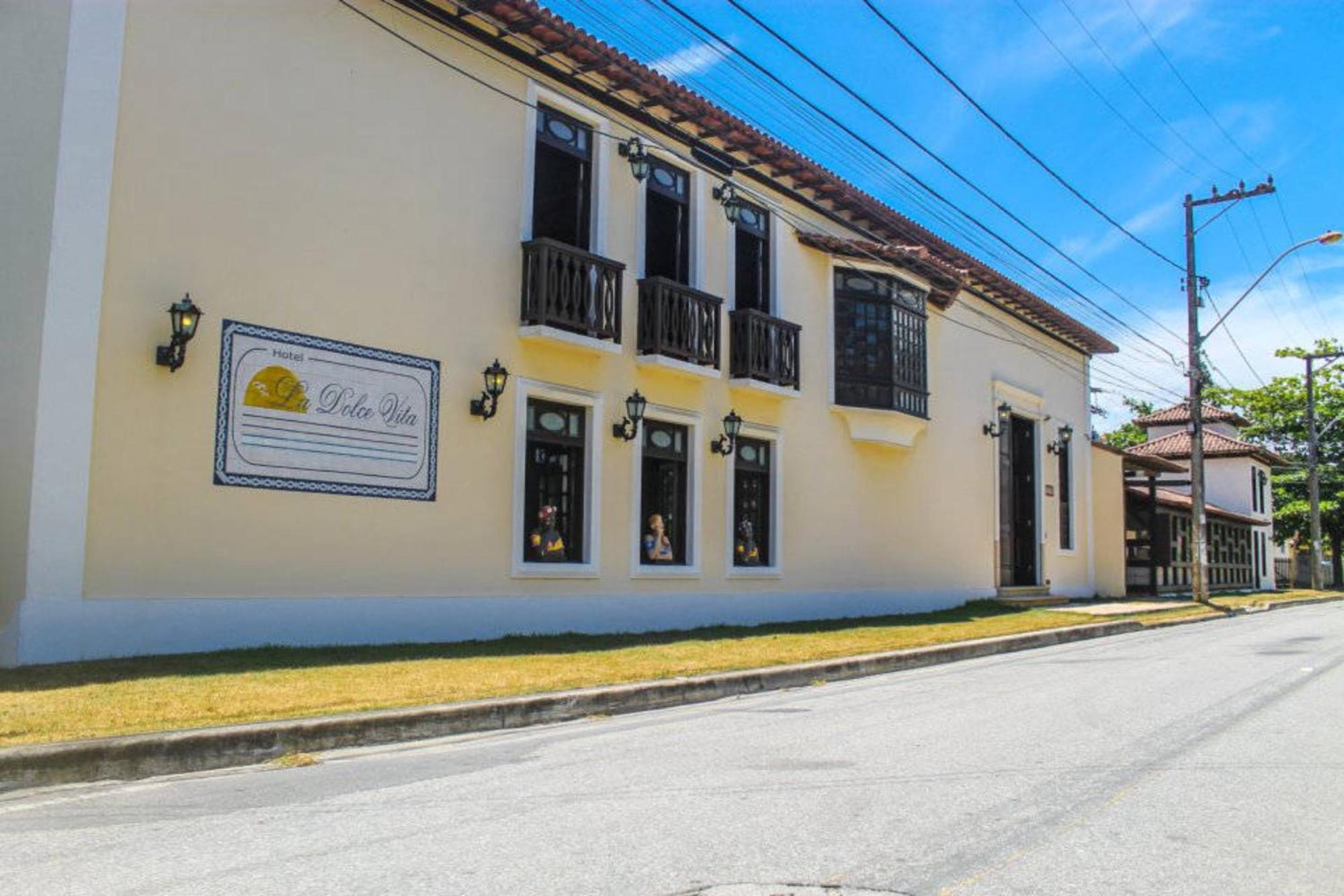 Oyo Hotel La Dolce Vita, Rio Das Ostras Bagian luar foto