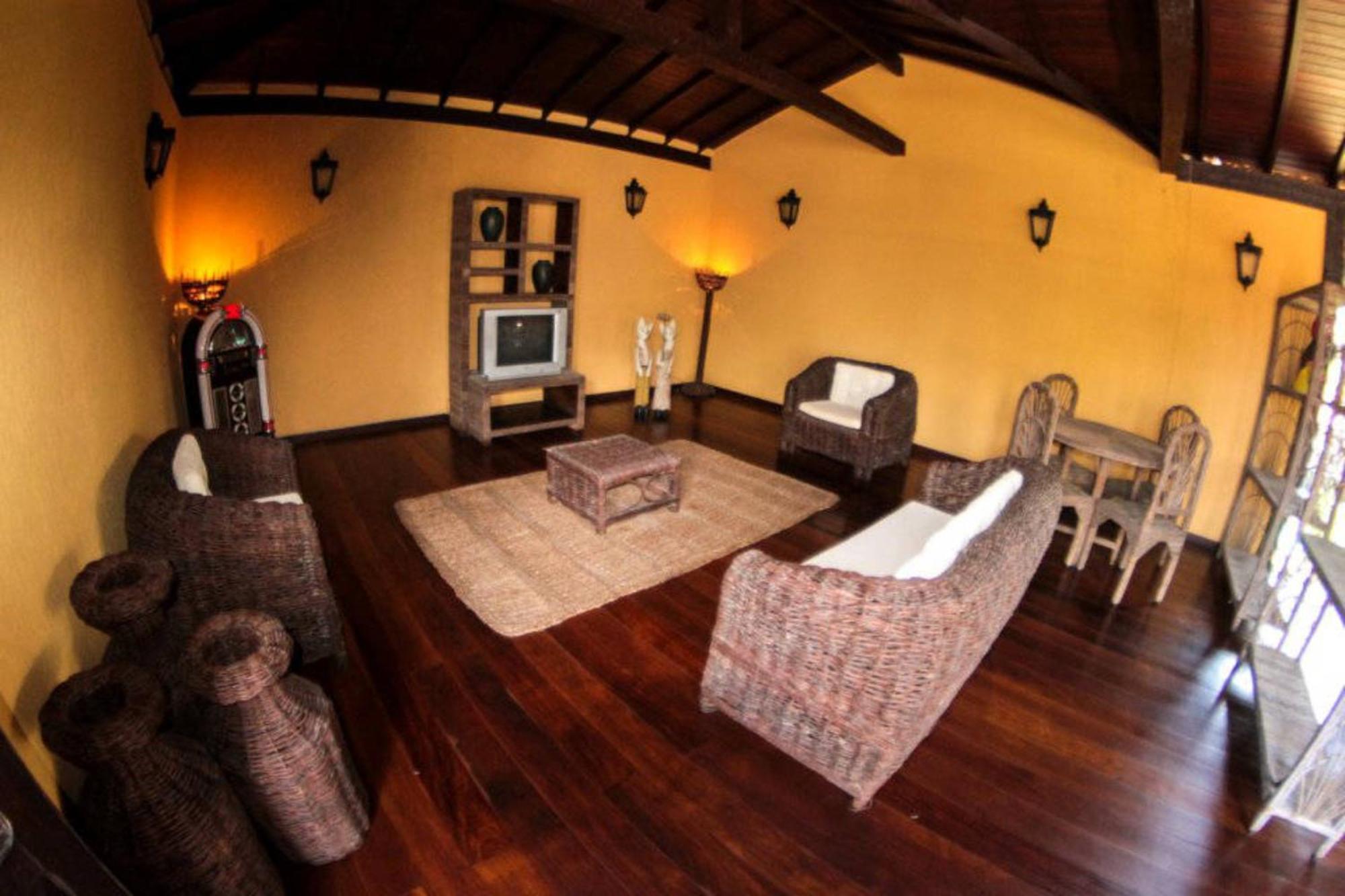 Oyo Hotel La Dolce Vita, Rio Das Ostras Bagian luar foto