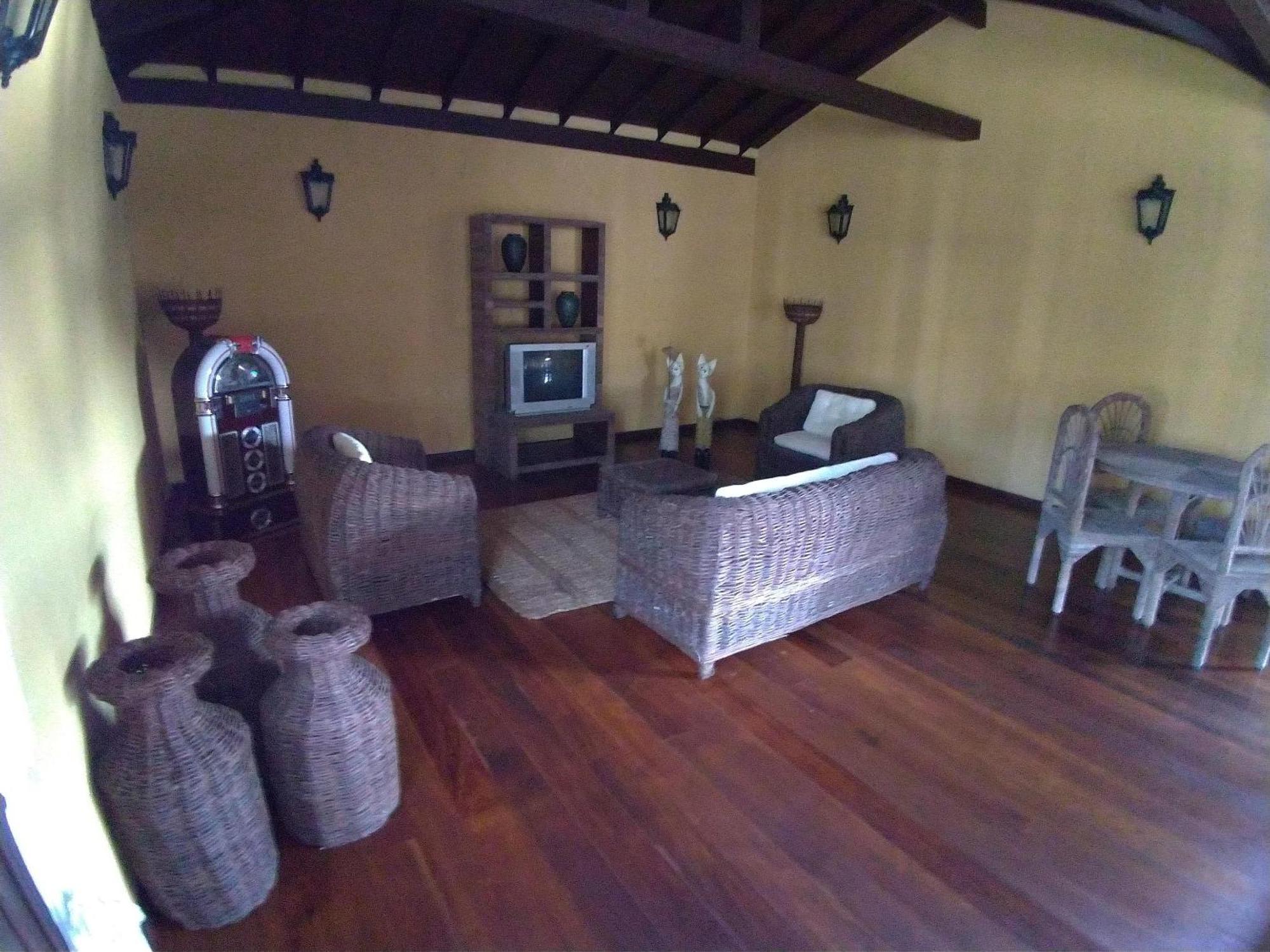 Oyo Hotel La Dolce Vita, Rio Das Ostras Bagian luar foto